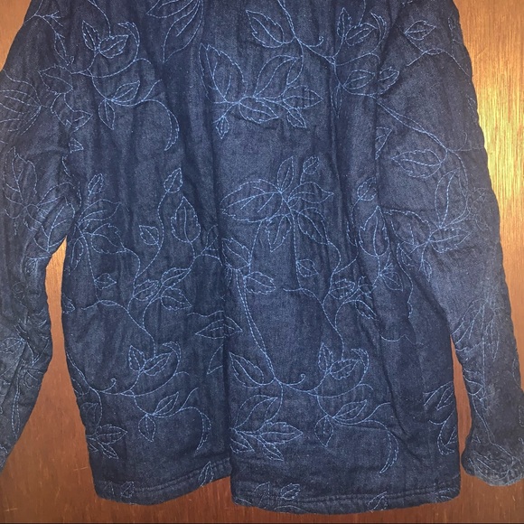 Women’s M BLAIR Dark Denim Quilted Jacket Polyester Filled Button Up EXC TRENDY - Picture 4 of 9